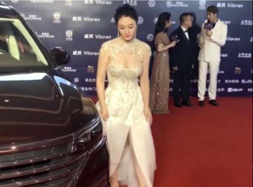 杏彩官网注册地址跑步机跑步机推荐2024李小冉年近50依旧颜值状态双在线真是让人