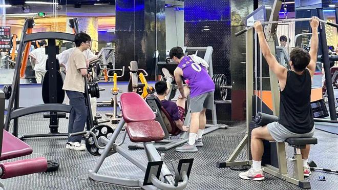 杏彩体育，突然火了！不少日照人下班就往这里冲……